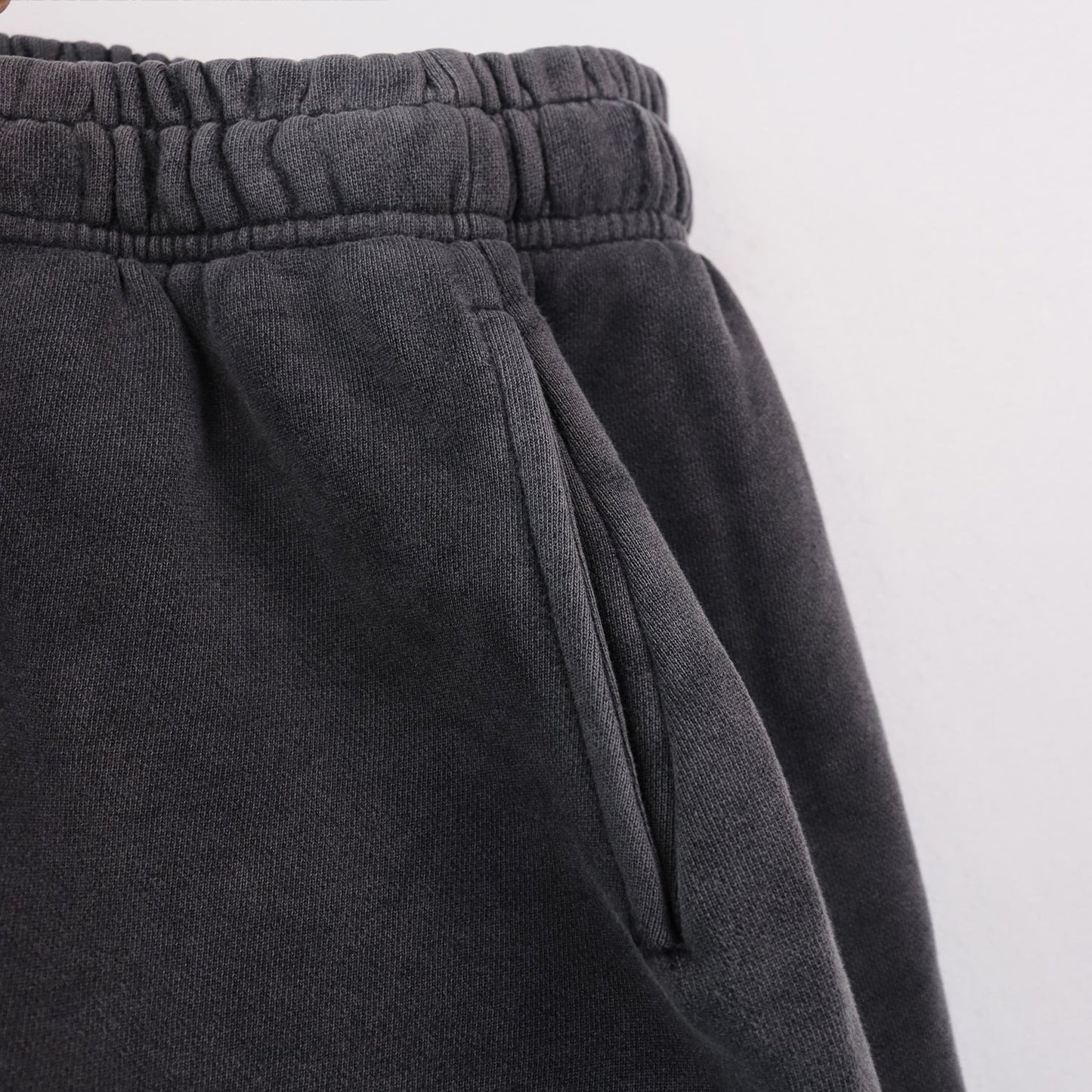NEW Shorts 8780